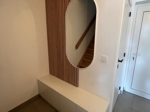 maatkast Deinze, maatwerk Deinze, Waregem, Nazareth, Kruisem, Oeselgem, Dentergem, Wakken, Wielsbeke, Kortrijk, Gent, Vichte, Zulte, Olsene, Meulekebe, Oostrozebeke, Ingelmunster, Izegem, Deerlijk, Nokere, Sint-Martens-Latem, Schrijnwerk te Deinze, Waregem