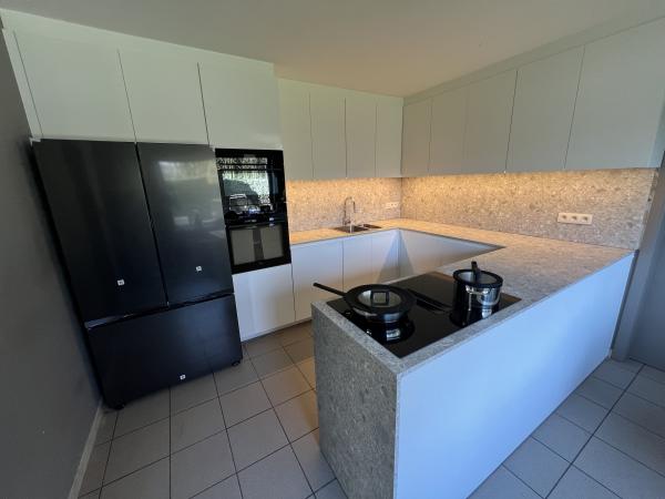 keuken Nevele, Leveren/plaatsen keuken op maat te Nevele, Keukens op maat te Waregem, Deinze, Nevele, Ingooigem, Izegem, Wakken, Oostrozebeke, Vichte, Deerlijk, Harelbeke, Nazareth, Zulte, Olsene, Wielsbeke, Anzegem, Avelgem, Ingelmunster, Schrijnwerker te Waregem, Deinze, Nazareth, Nevele, Wontergem, Wakken, Wielsbeke, Sint-Baafs-Vijve, 