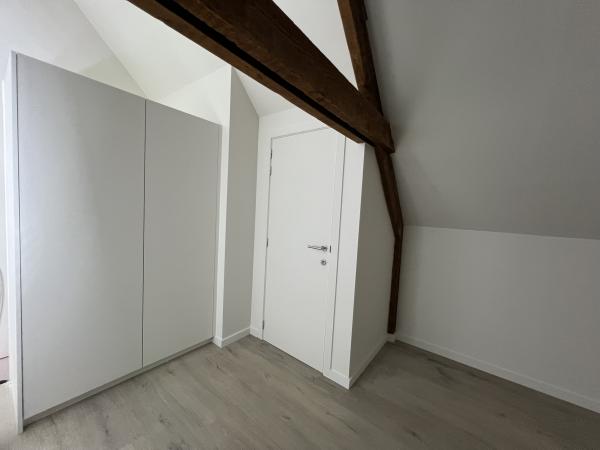Totaalproject zolder Waregem, Totale zolderinrichting te Waregem, Maatmeubilair Waregem, Oostrozebeke, Tielt, Vichte, Avelgem, Wielsbeke, Deinze, Nazareth, Maatkasten Waregem, Deinze, Schrijnwerker Waregem, Deinze, Wakken