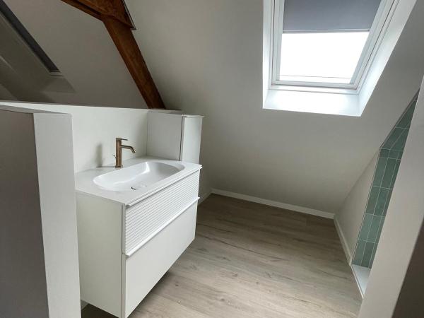 Totaalproject zolder Waregem, Totale zolderinrichting te Waregem, Maatmeubilair Waregem, Oostrozebeke, Tielt, Vichte, Avelgem, Wielsbeke, Deinze, Nazareth, Maatkasten Waregem, Deinze, Schrijnwerker Waregem, Deinze, Wakken