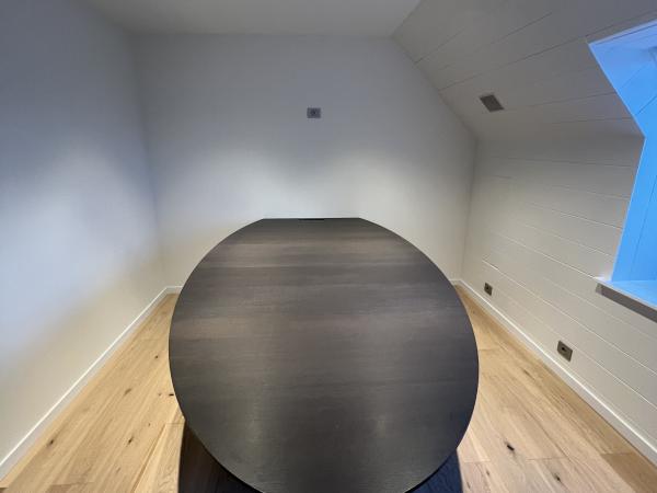 Vergaderzaal maken kantoor te Waregem, Afwerkingsbedrijf te Waregem, Schrijnwerk Waregem, Schrijnwerk Kruisem, Schrijnwerk Vichte, Schrijnwerk Nazareth, Schrijnwerk Deinze, Afwerkingsbedrijf Deinze, Afwerkingsbedrijf Zulte