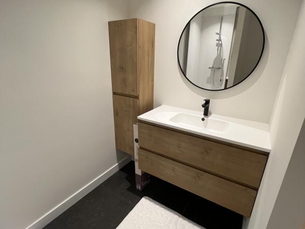 Totaalproject te Waregem, Totaalrenovatie te Waregem, Totaalinrichting te Waregem, Afwerkingsbedrijf te Waregem, Vichte, Ingooigem, Anzegem, Tiegem, Nazareth, Deinze, Zulte, Wielsbeke, Deerlijk, Schrijnwerker Deerlijk, Waregem, Zulte, Deinze, Vichte, Harelbeke